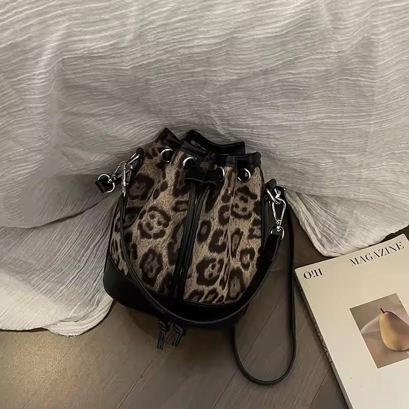 Daffodil Light Brown Leopard Print