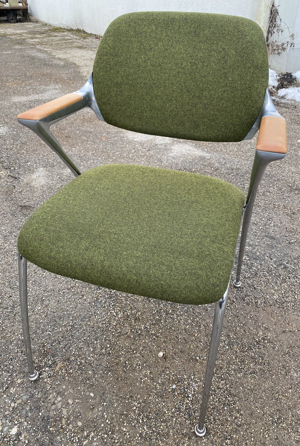 Brunner Armlehnstuhl Stapelstühle Kvadrat Stoffbezug
