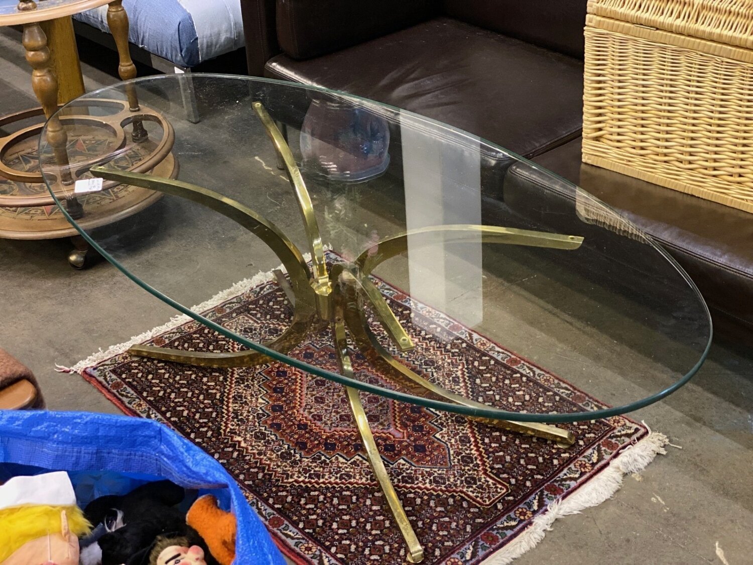 Couchtisch Glas und Messing