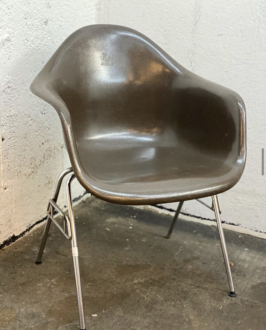 Eames Fiberglass Arm Chair Vitra by Herman Miller