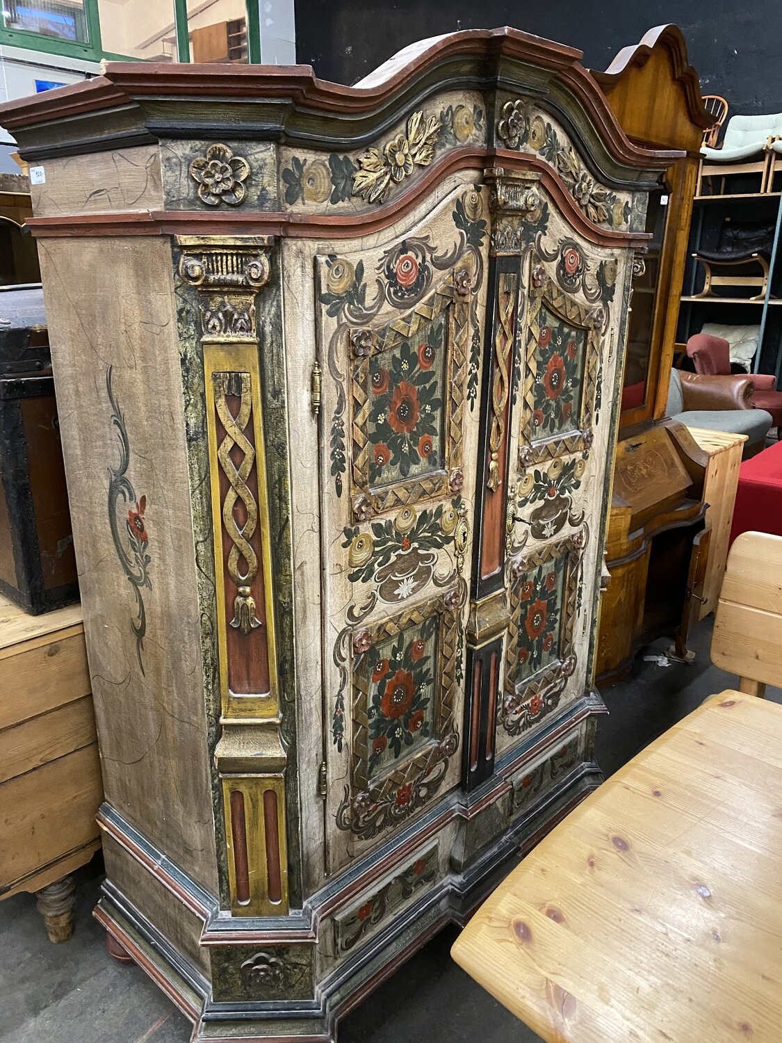 Kleiderschrank Bemalter Bauernschrank