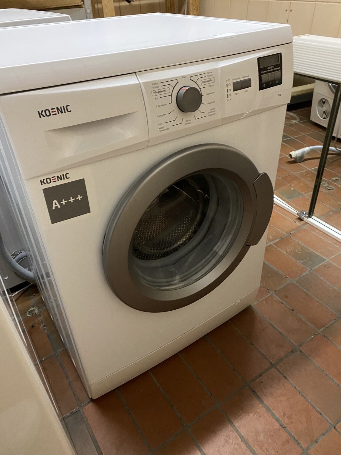 Koenic Waschmaschine