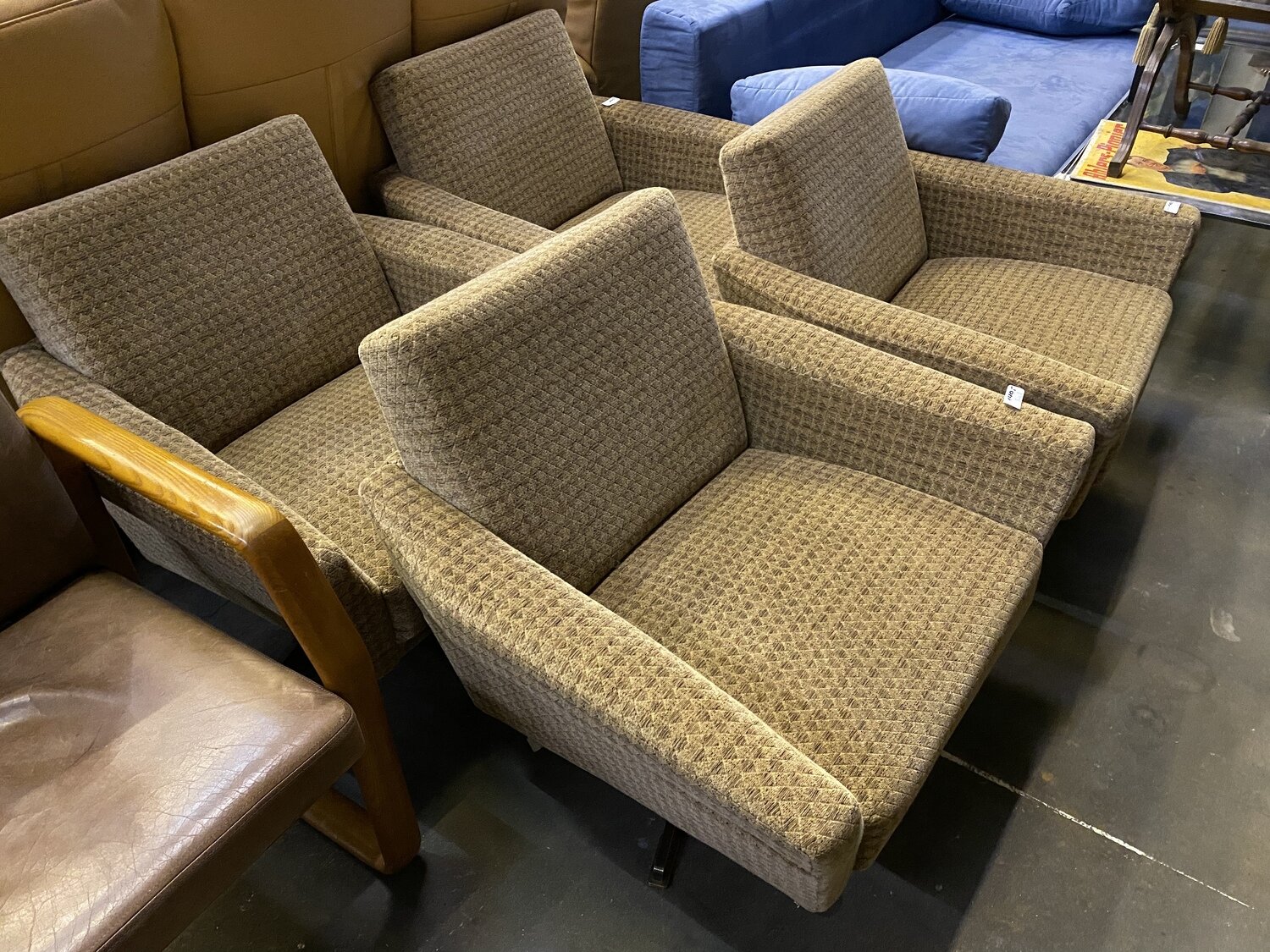 Sessel mit Messing Fuß
