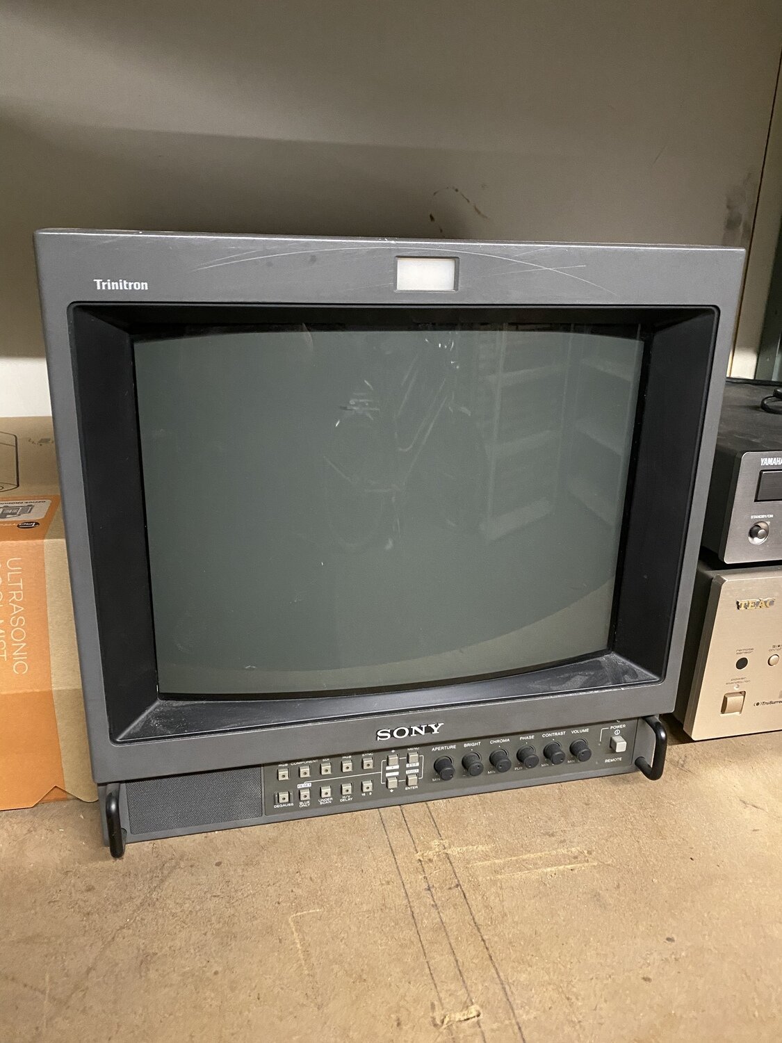 Sony Trinitron PVM-1351Q Gaming Fernseher TV Monitor