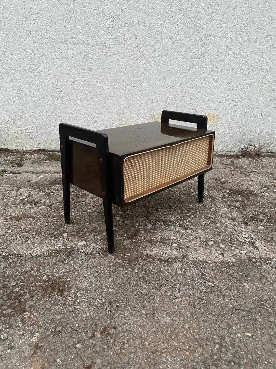 GRUNDIG Klangkonsole Lautsprecher Box Radiolautsprecher