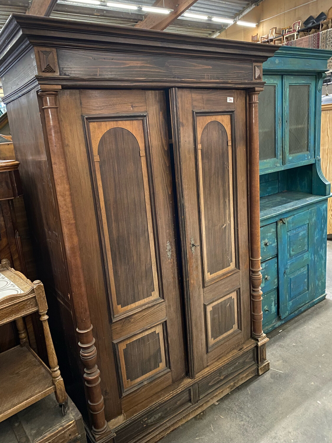 Schrank Kleiderschrank