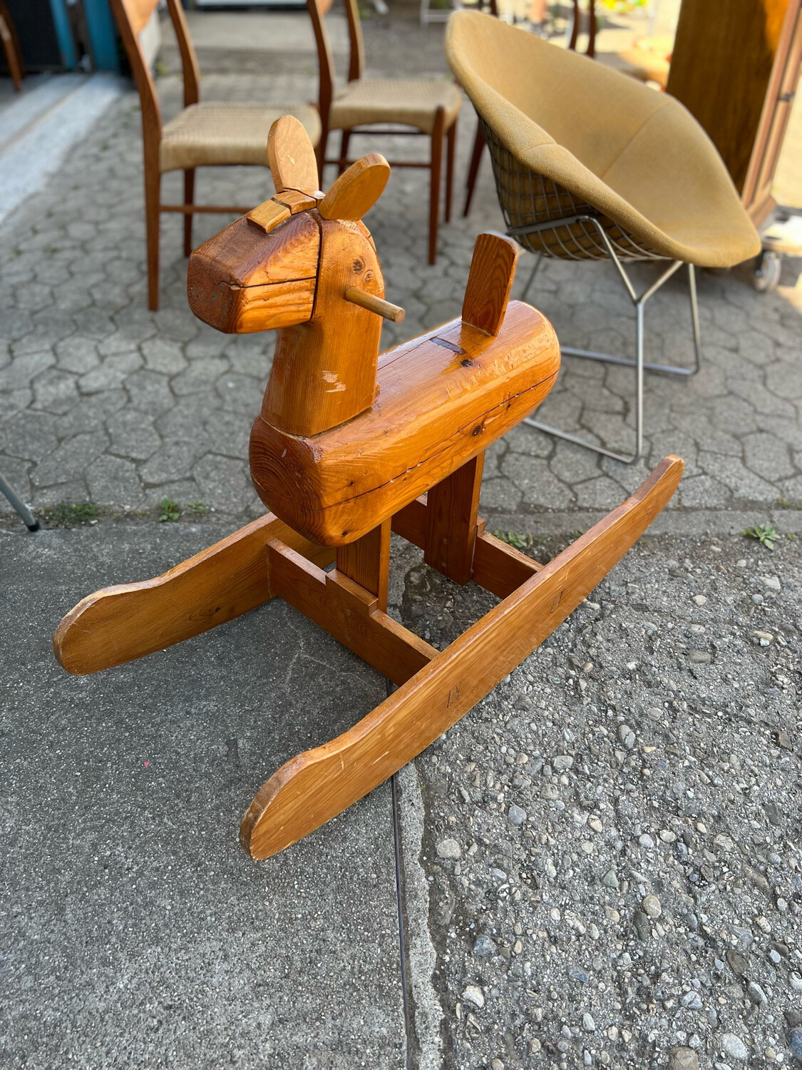 Schaukelpferd Holzpferd Dekopferd