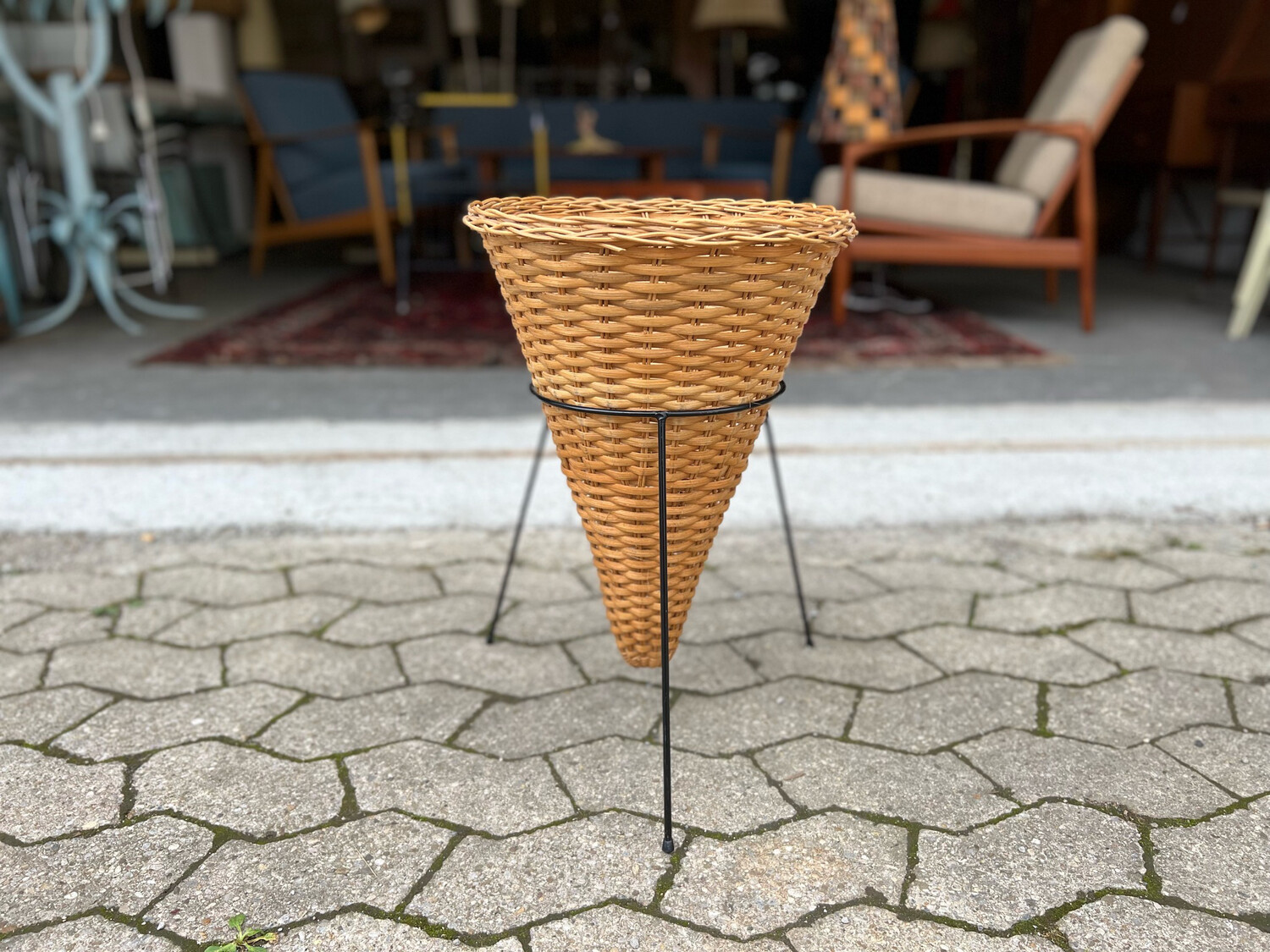 Tripod Schirmständer Übertopf Papierkorb Mid Century Vintage