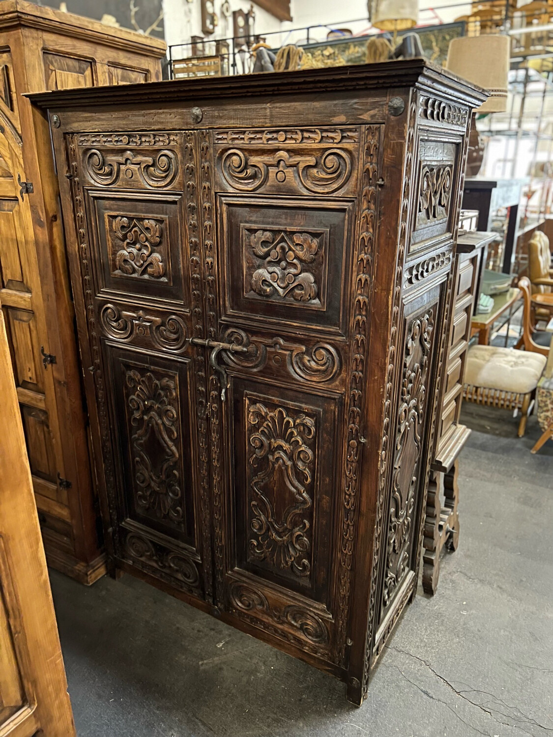 Kleiderschrank Schrank