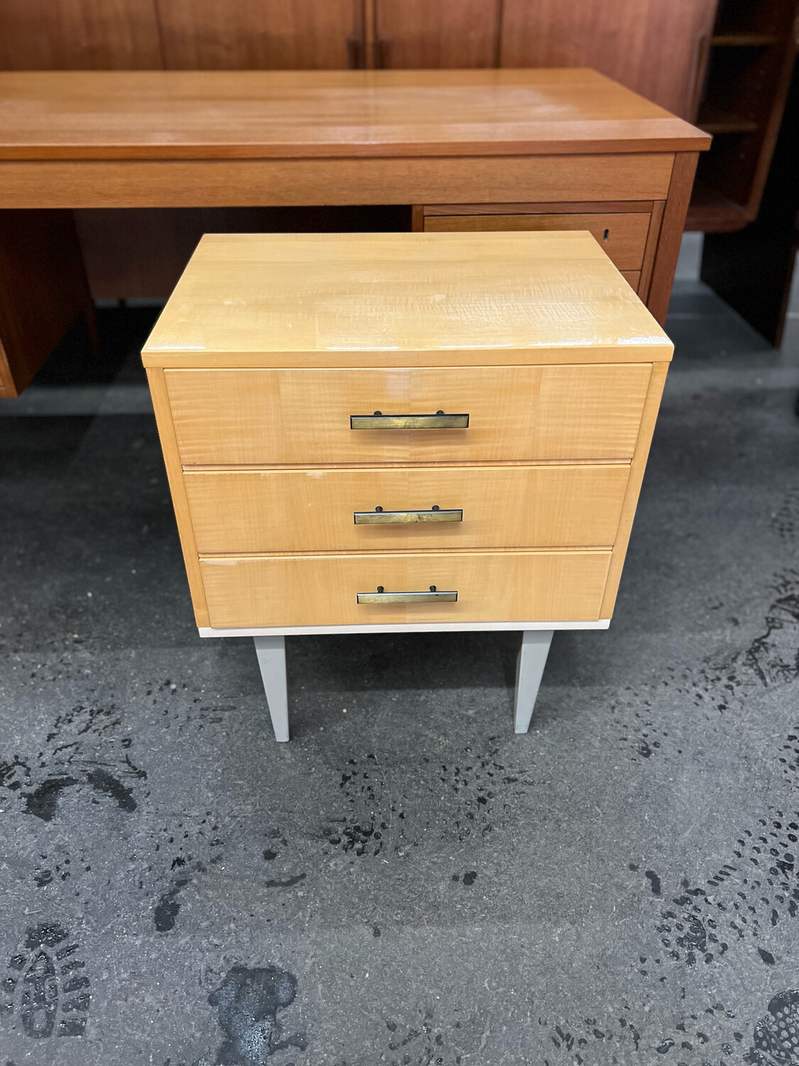 Nachtkästchen Nachttischchen Mid Century Vintage