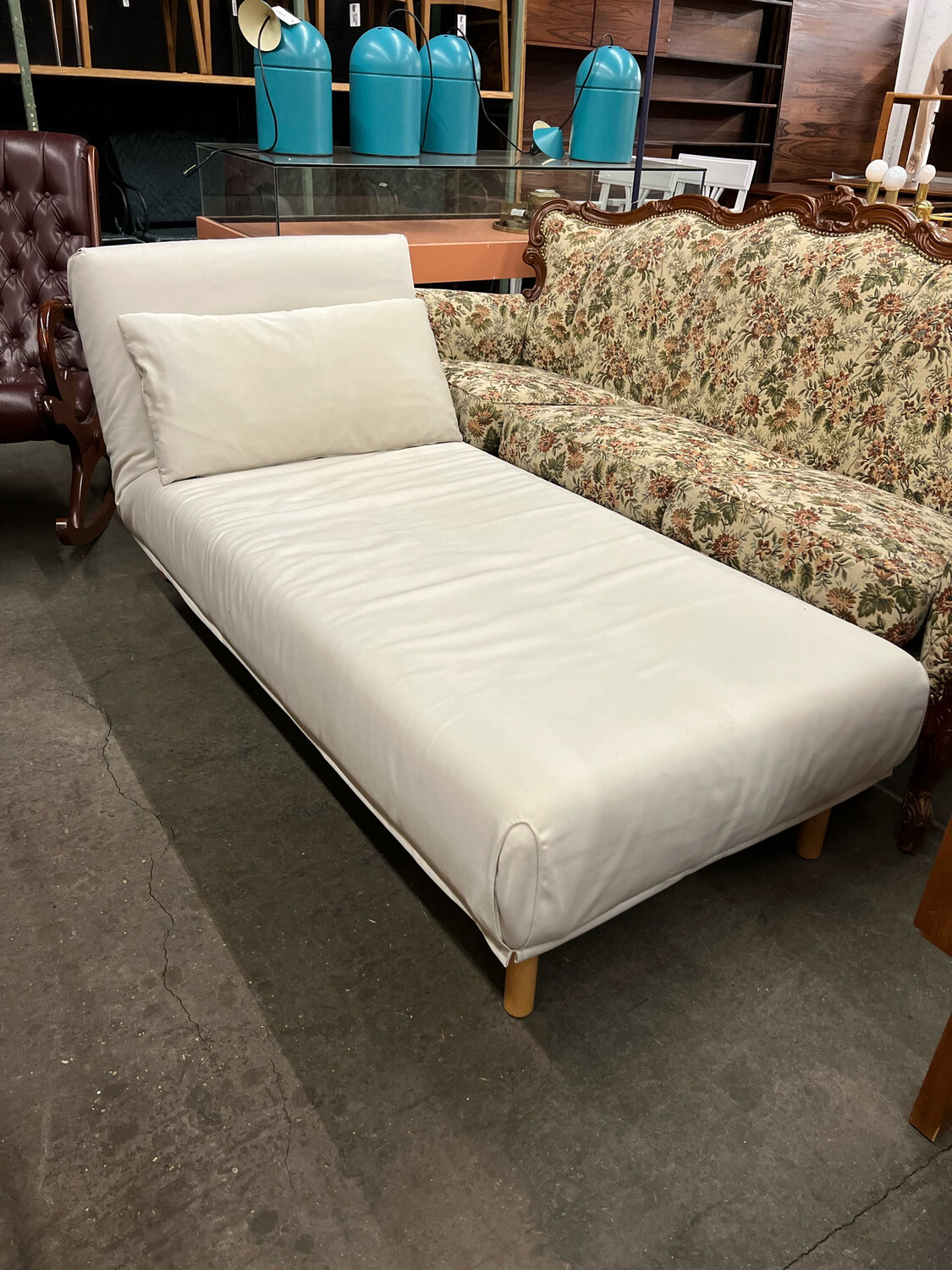 Liege Sofa Couch Kokon
