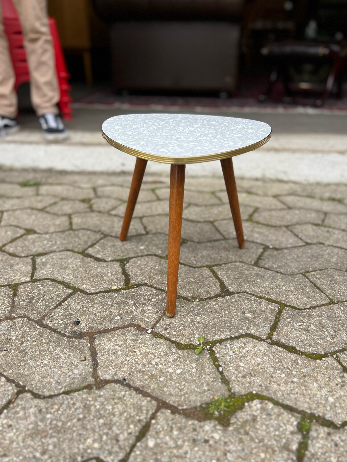 Tischchen Beistelltischchen Blumentischchen Mid Century Vintage