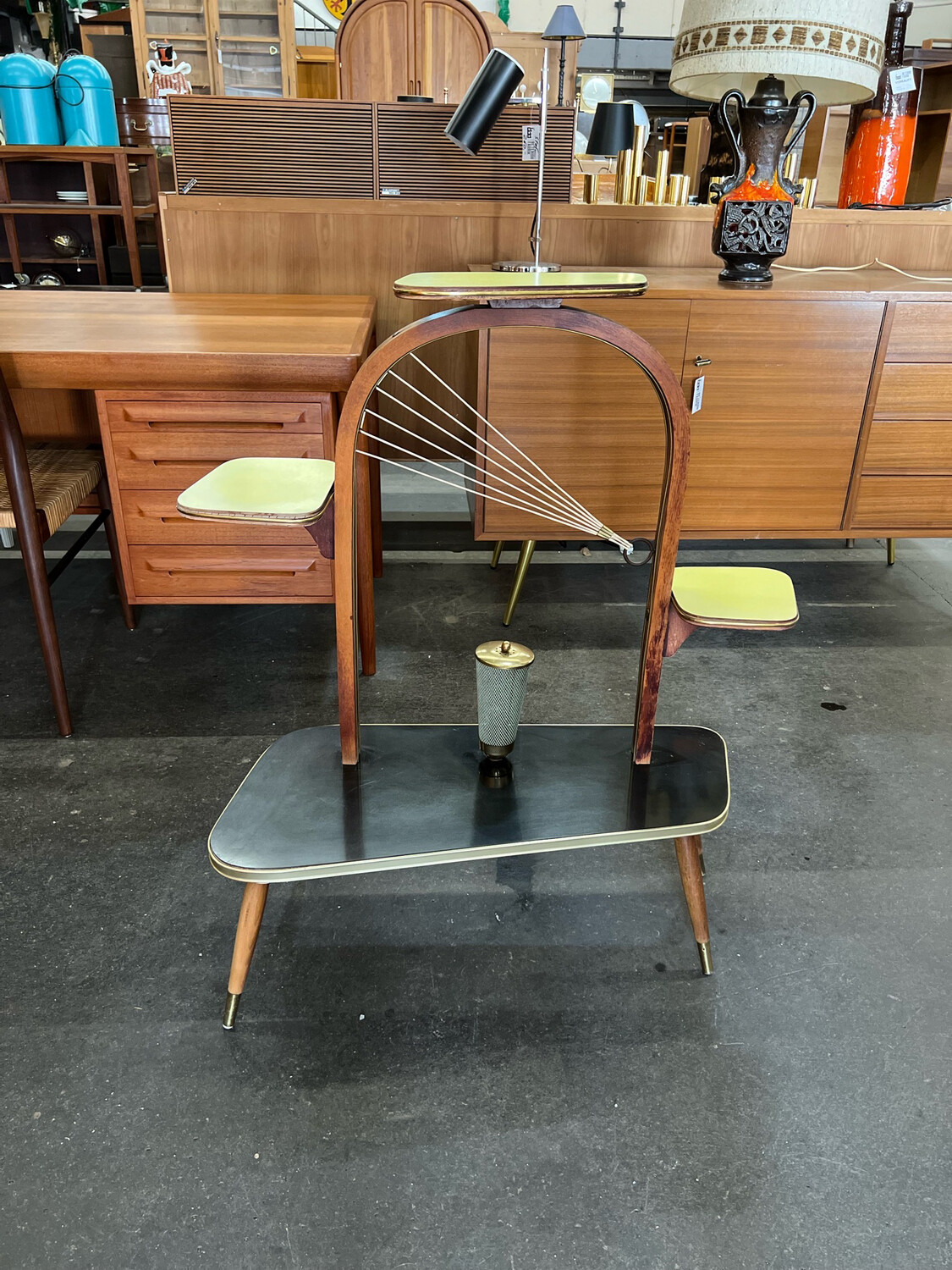Blumentischchen Blumenbank Tischchen Mid Century Vintage