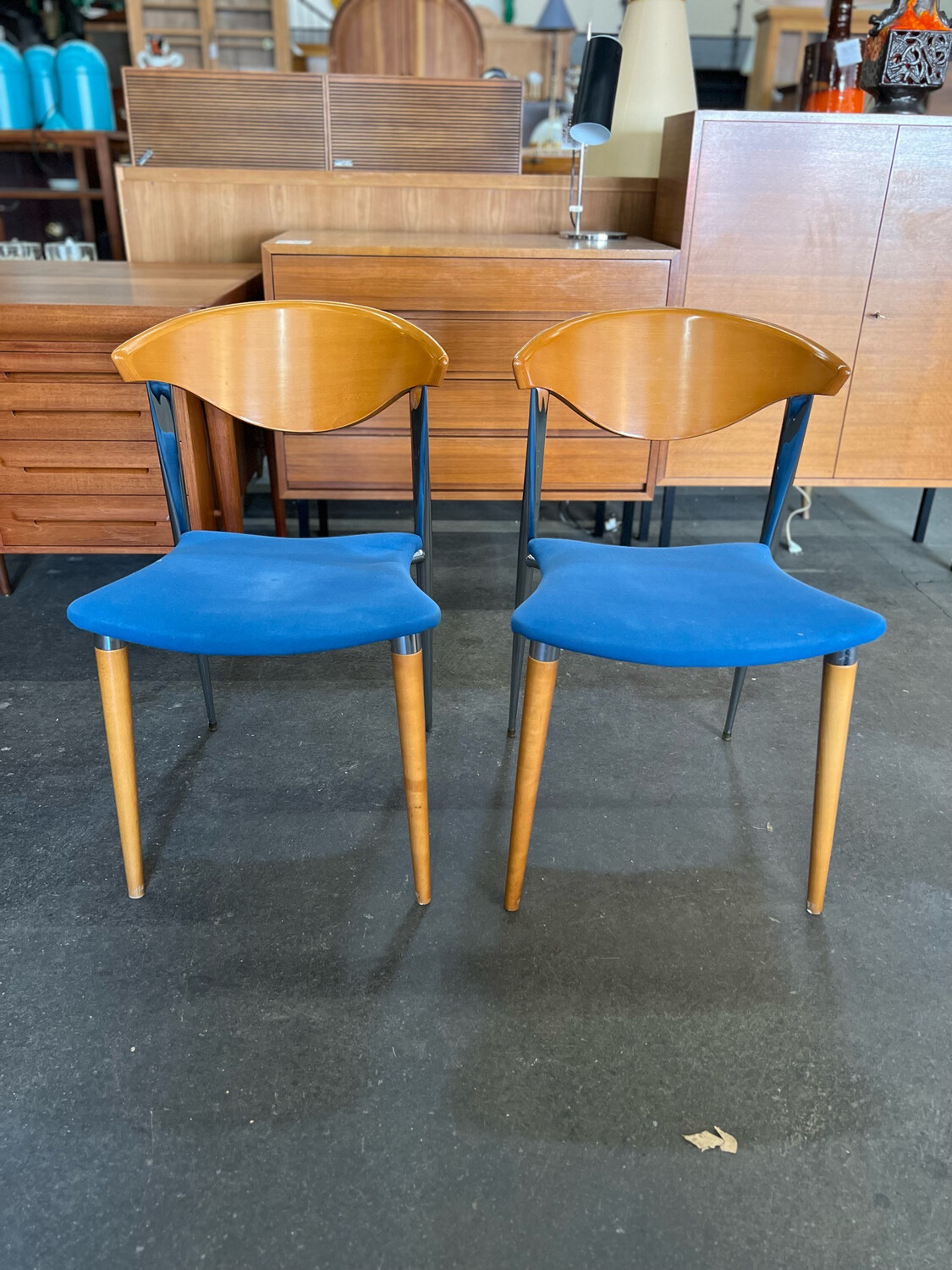 Stuhl Stapelstuhl Stühle 1von2