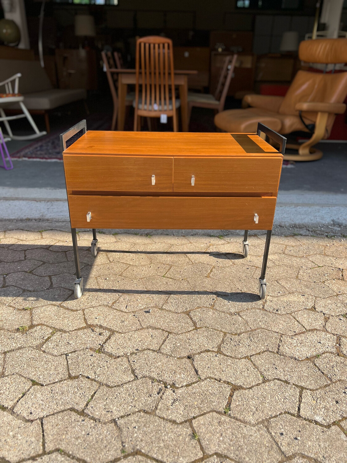 Nähkästchen Servierwagen Rollwagen Mid Century Vintage