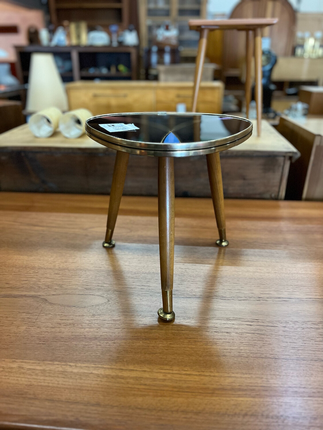 Tischchen Beistelltisch Blumentischchen Mid Century Vintage