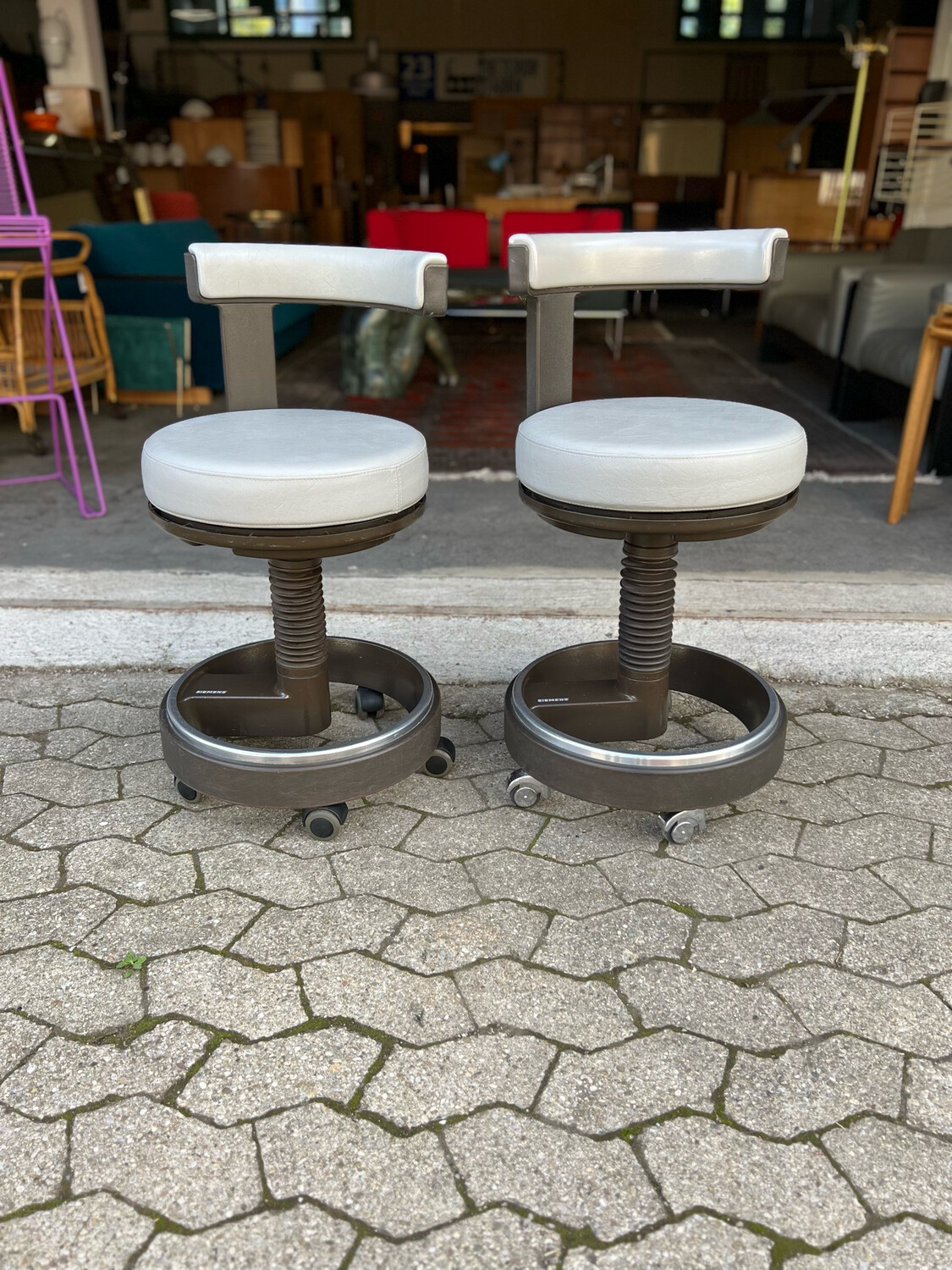 Siemens Arzthocker Rollhocker Hocker 1von2