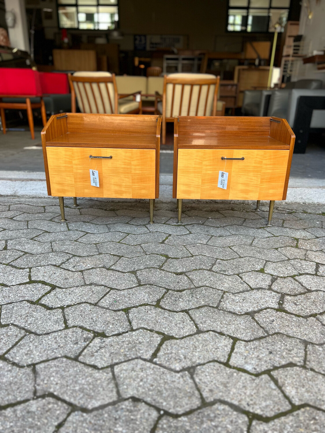 Nachtkästchen Nachttischchen 1von2 Mid Century Vintage
