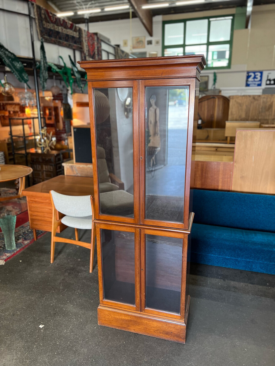 Vitrine Vitrinenschrank Regal