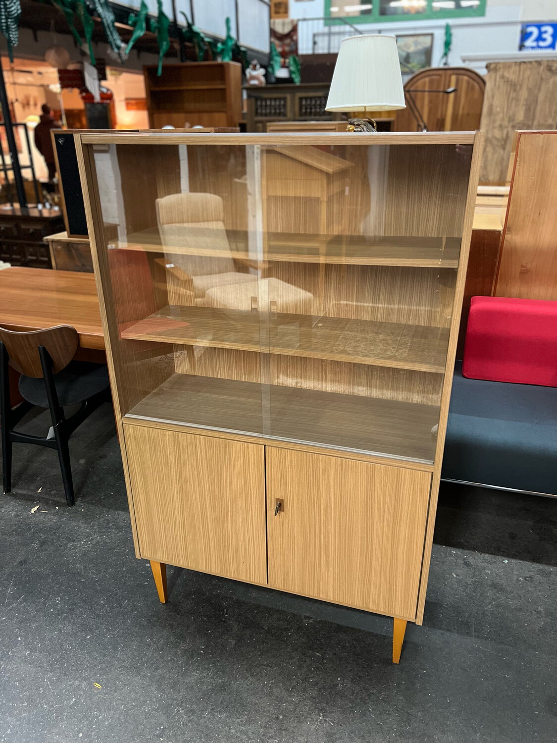 Vitrine Vitrinenschrank Mid Century Vintage