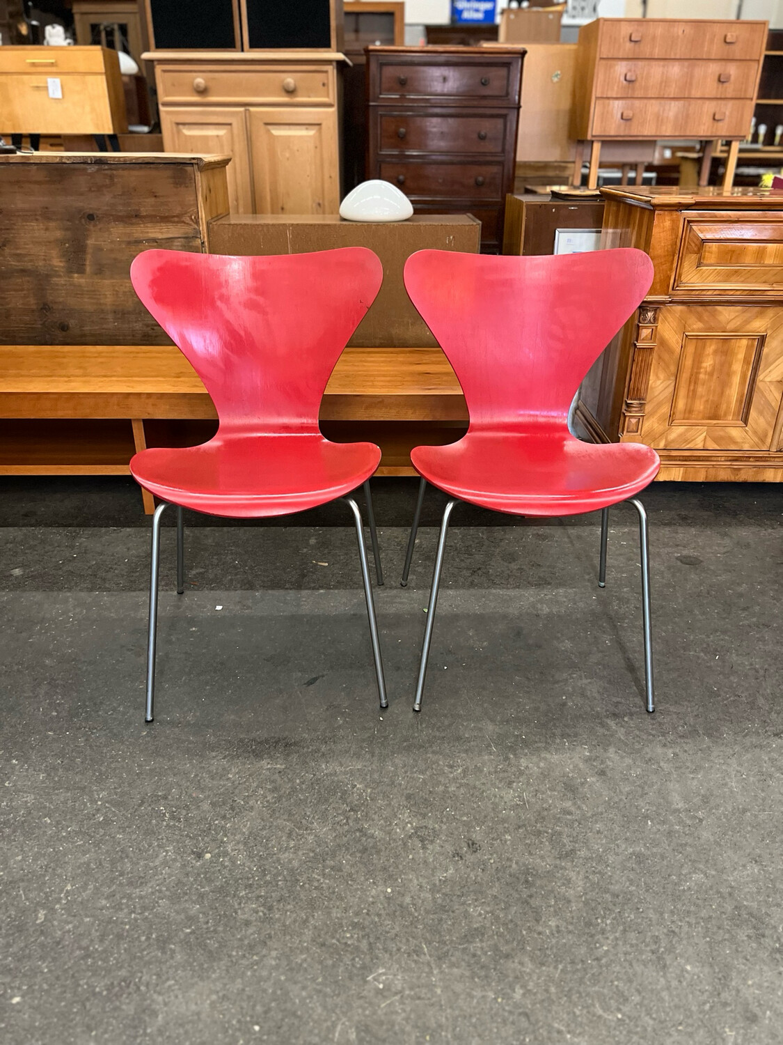 Fritz Hansen Arne Jacobsen Stapelstuhl Stuhl  1von2