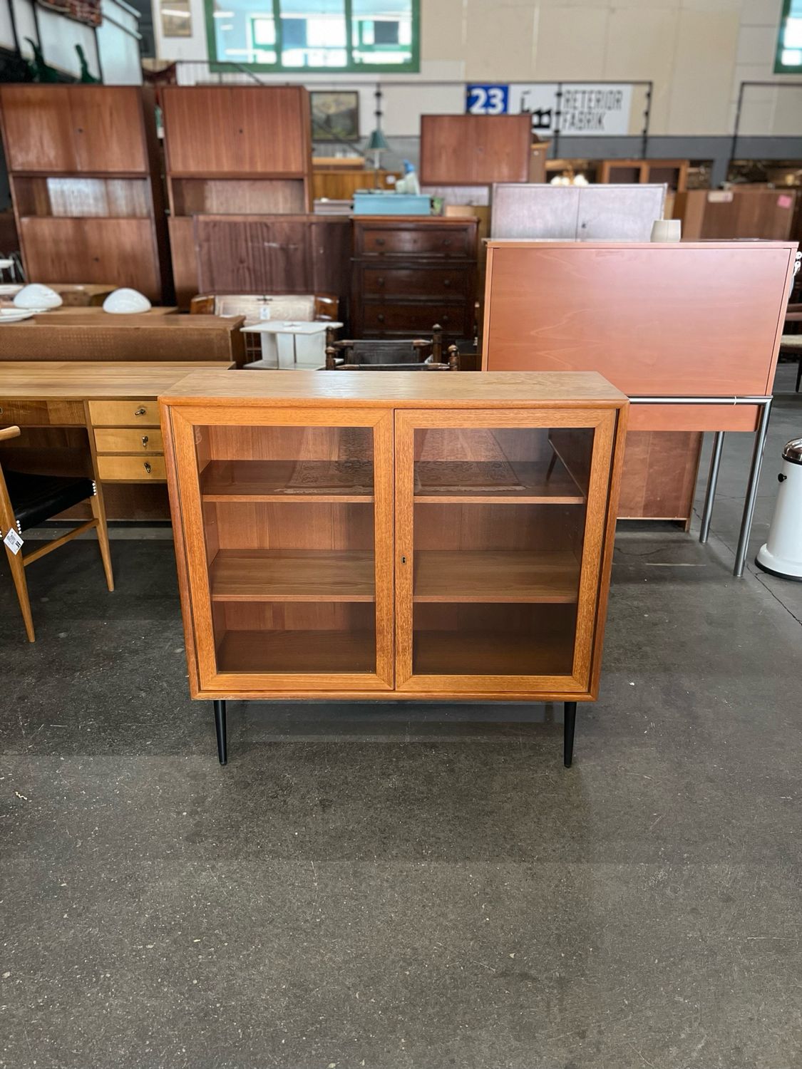 Vitrine Schränkchen Teak Mid Century Vintage