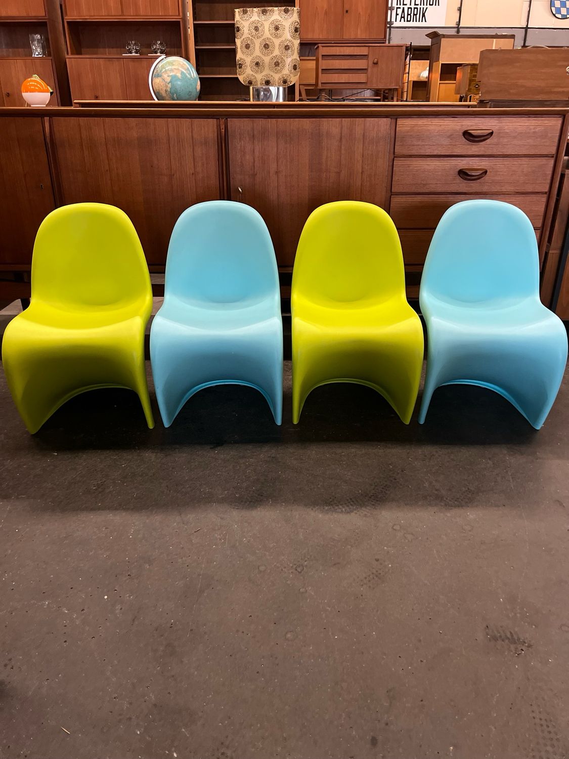 Vitra Panton Chair Junior 1von4