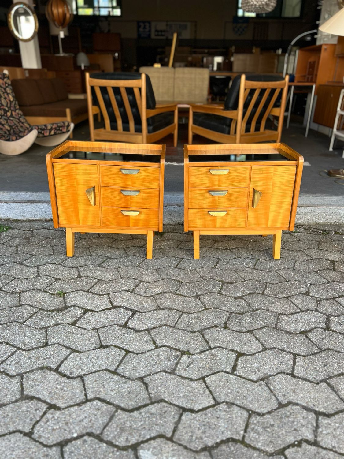 Nachtkästchen Nachttischchen 1von2 Mid Century Vintage