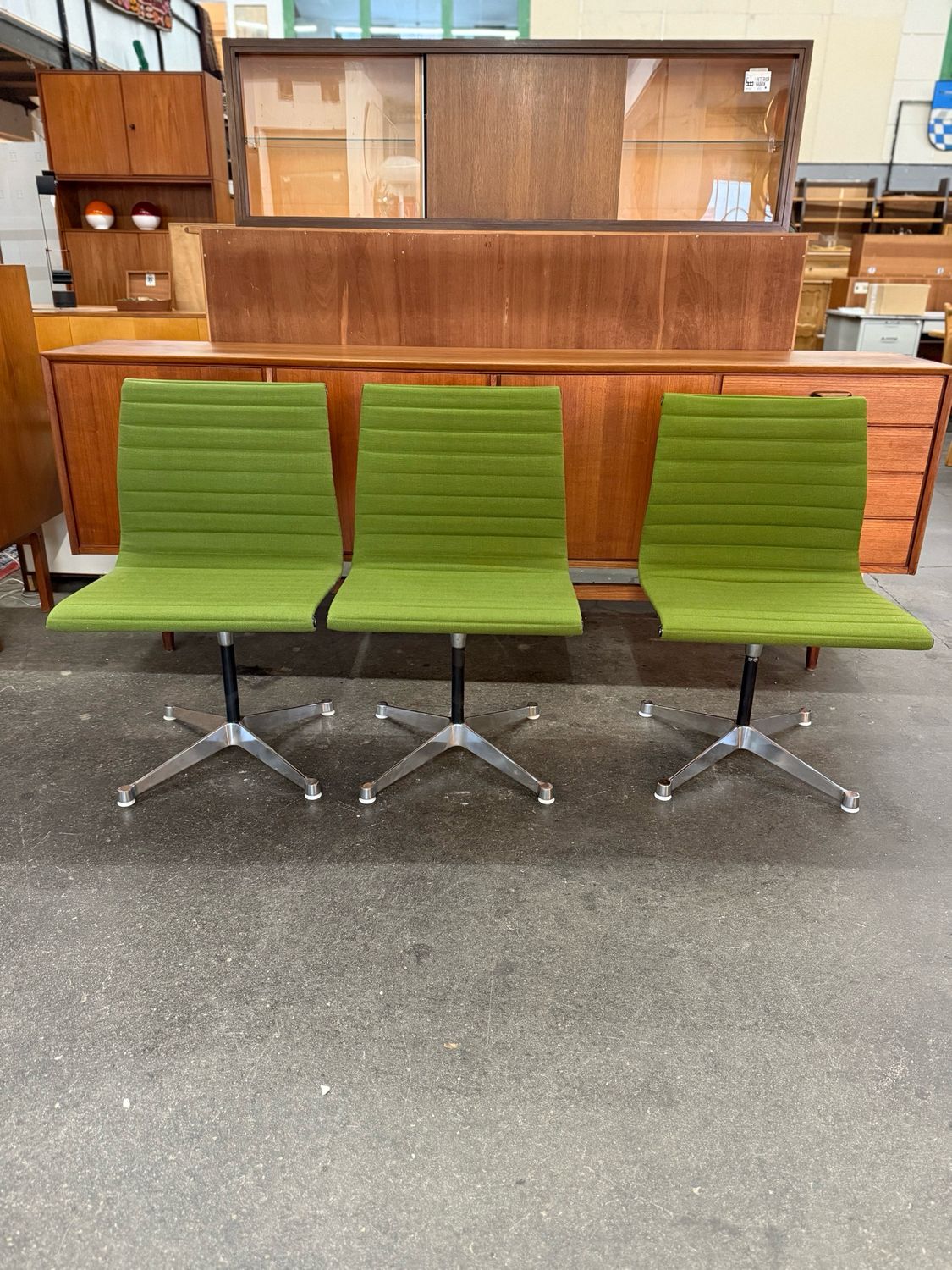 Herman Miller Eames Stuhl Chair EA105 60s Mid Century Vintage 1von6