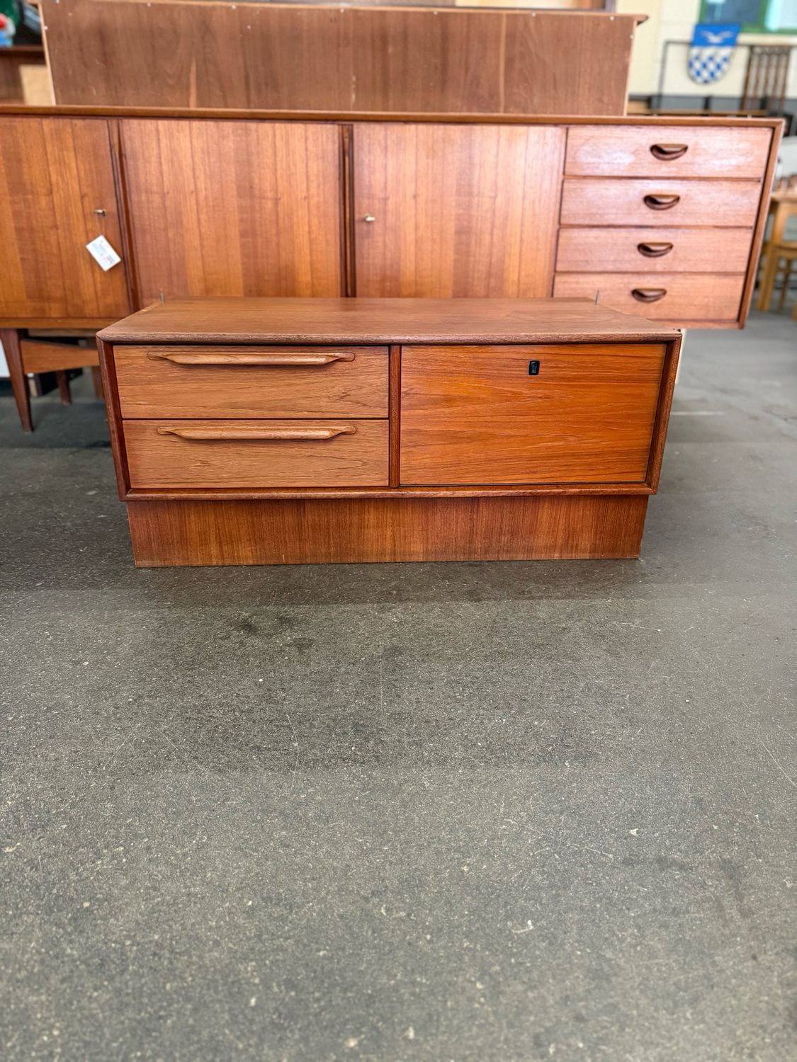 Kommode Sideboard Kästchen Teak Mid Century Vintage 1von2
