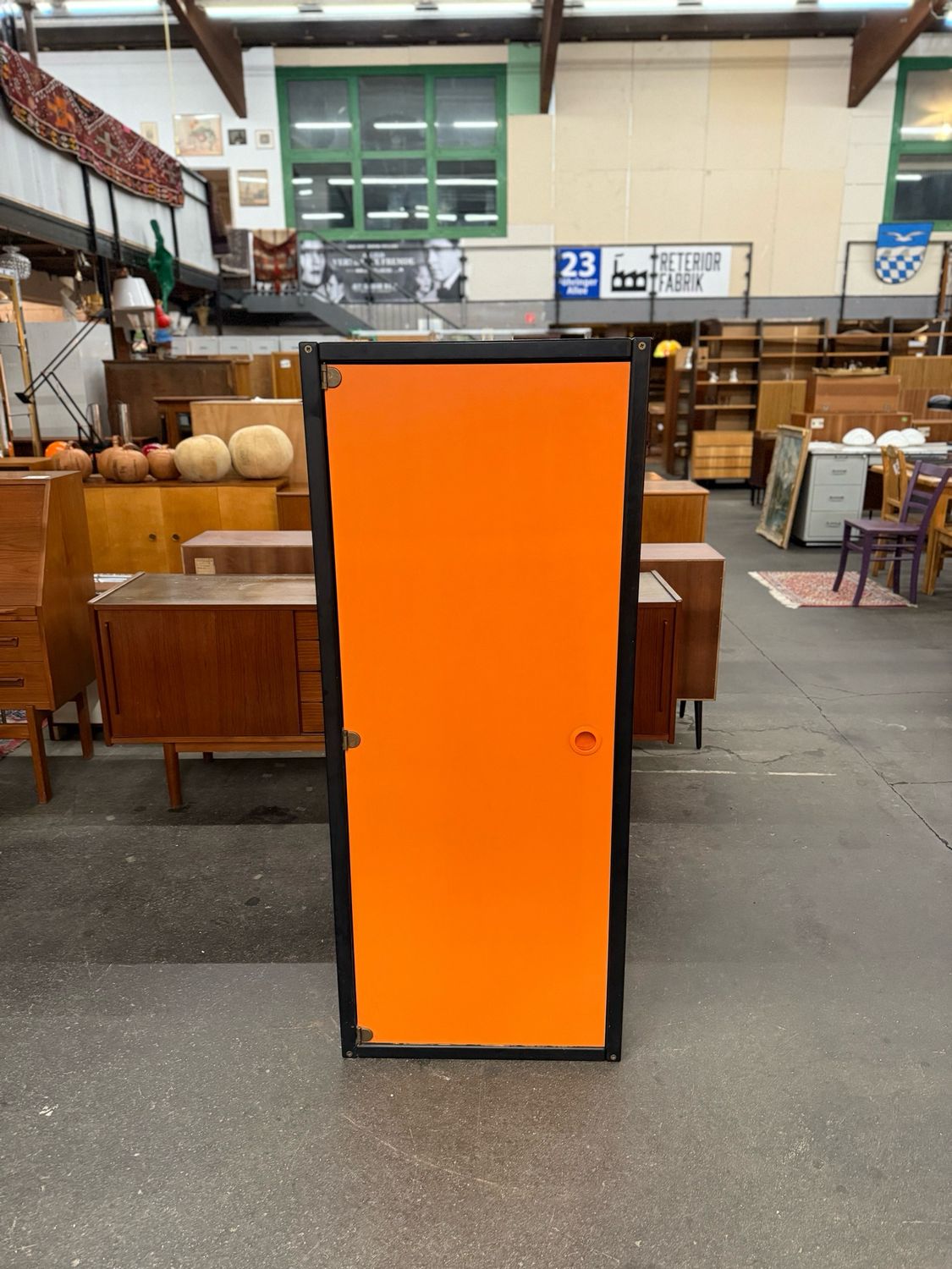 Flötotto Schrank Regal mit Spiegel 1von2