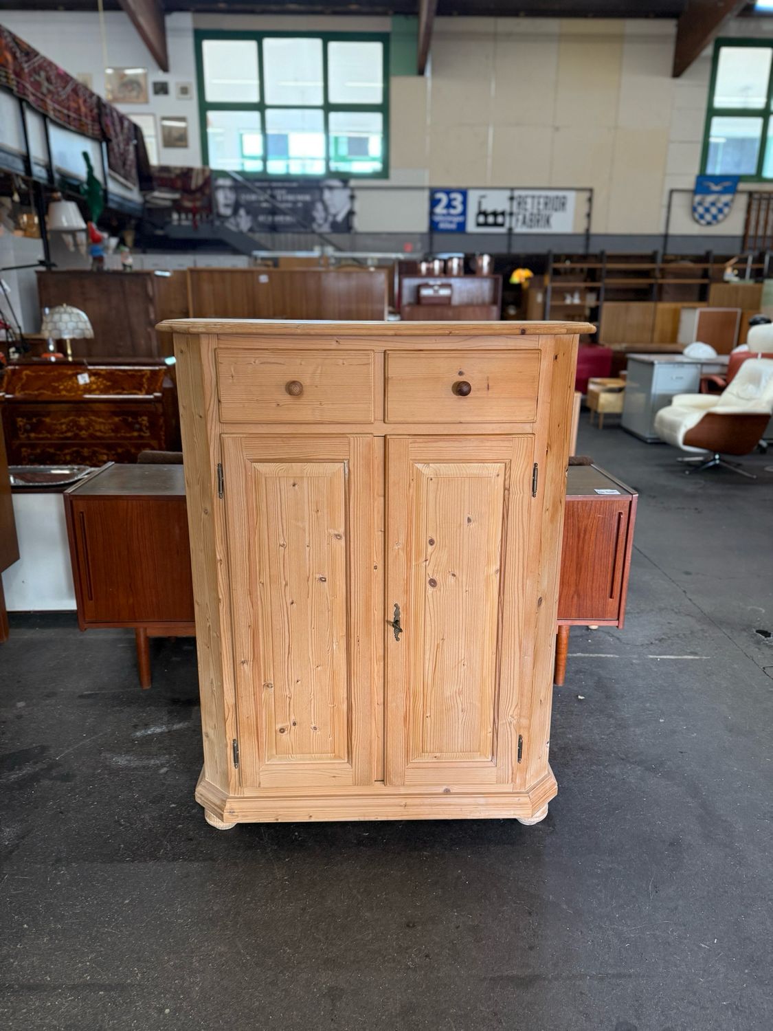 Schränkchen Kommode Schrank