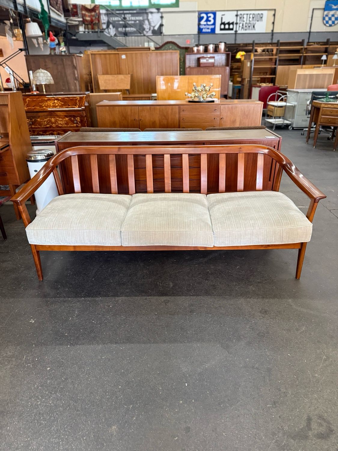 Knoll Sofa Couch Mid Century Vintage