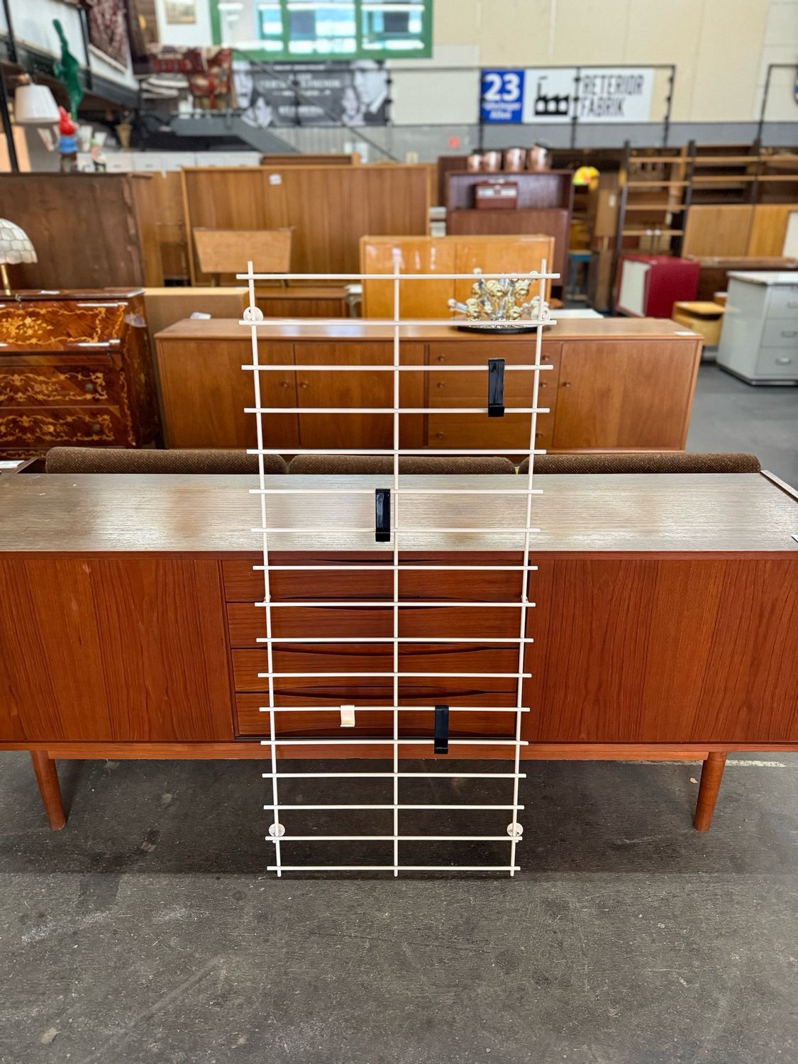 Garderobe Stringregal Wandregal Wandgarderobe
