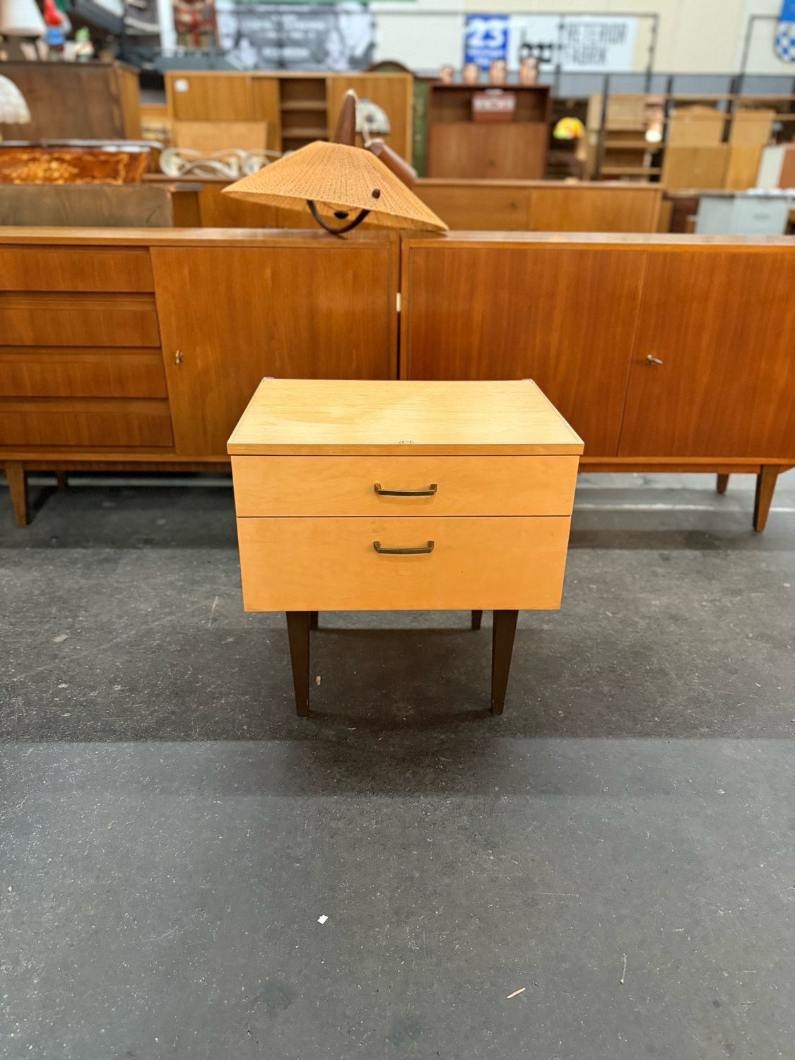 Nachtkästchen Nachttischchen Mid Century Vintage