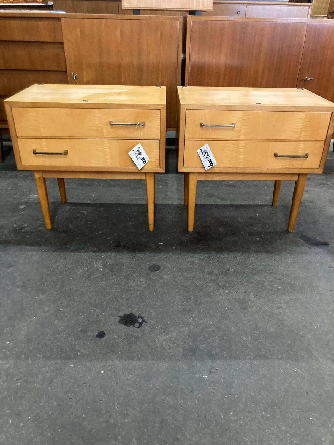 Nachtkästchen Nachttischchen 1von2 Mid Century Vintage