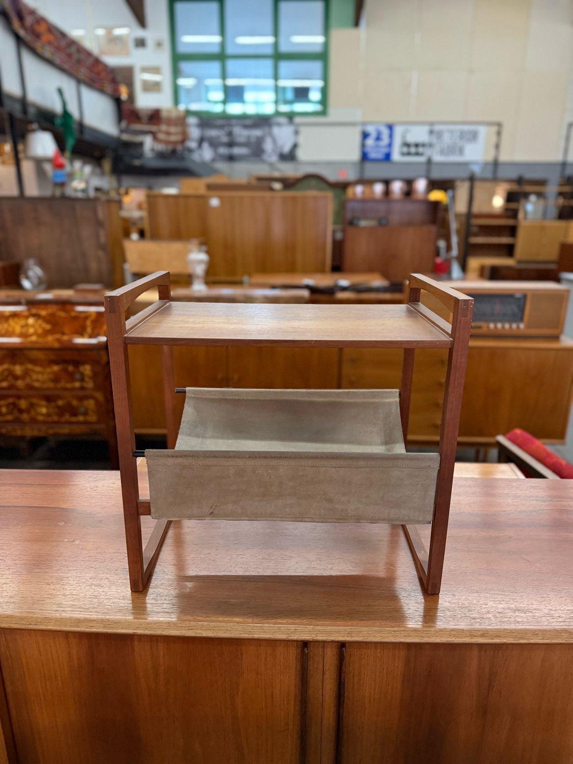 Zeitungsständer Beistelltisch Kai Kristiansen Sika Ablage Tischchen Mid Century Vintage
