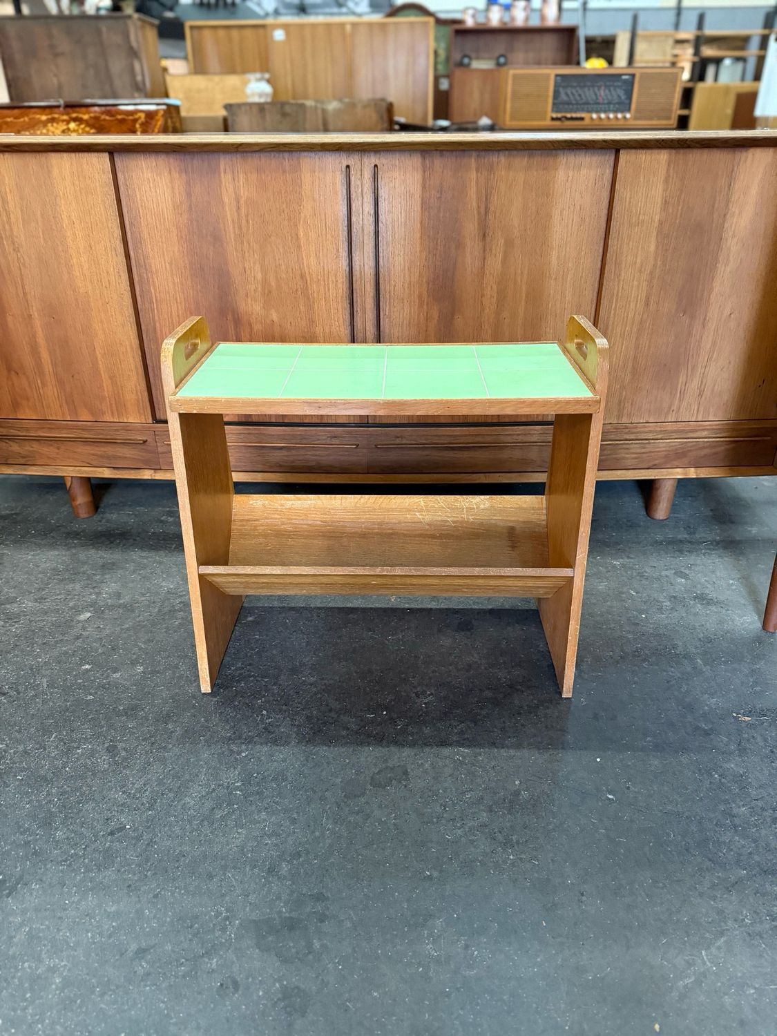 Zeitschriftenständer Beistelltisch Mid Century Vintage