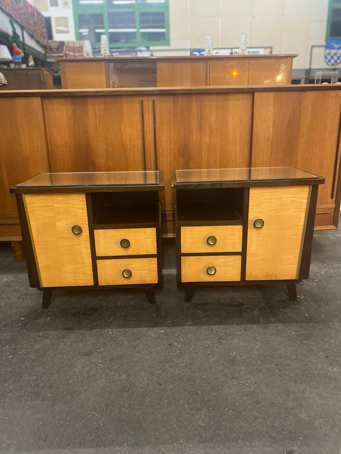 Nachtkästchen Nachttischchen 1von2 Mid Century Vintage