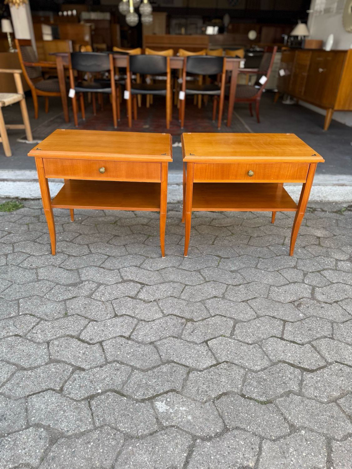 Nachtkästchen Nachttisch 1von2 Vintage