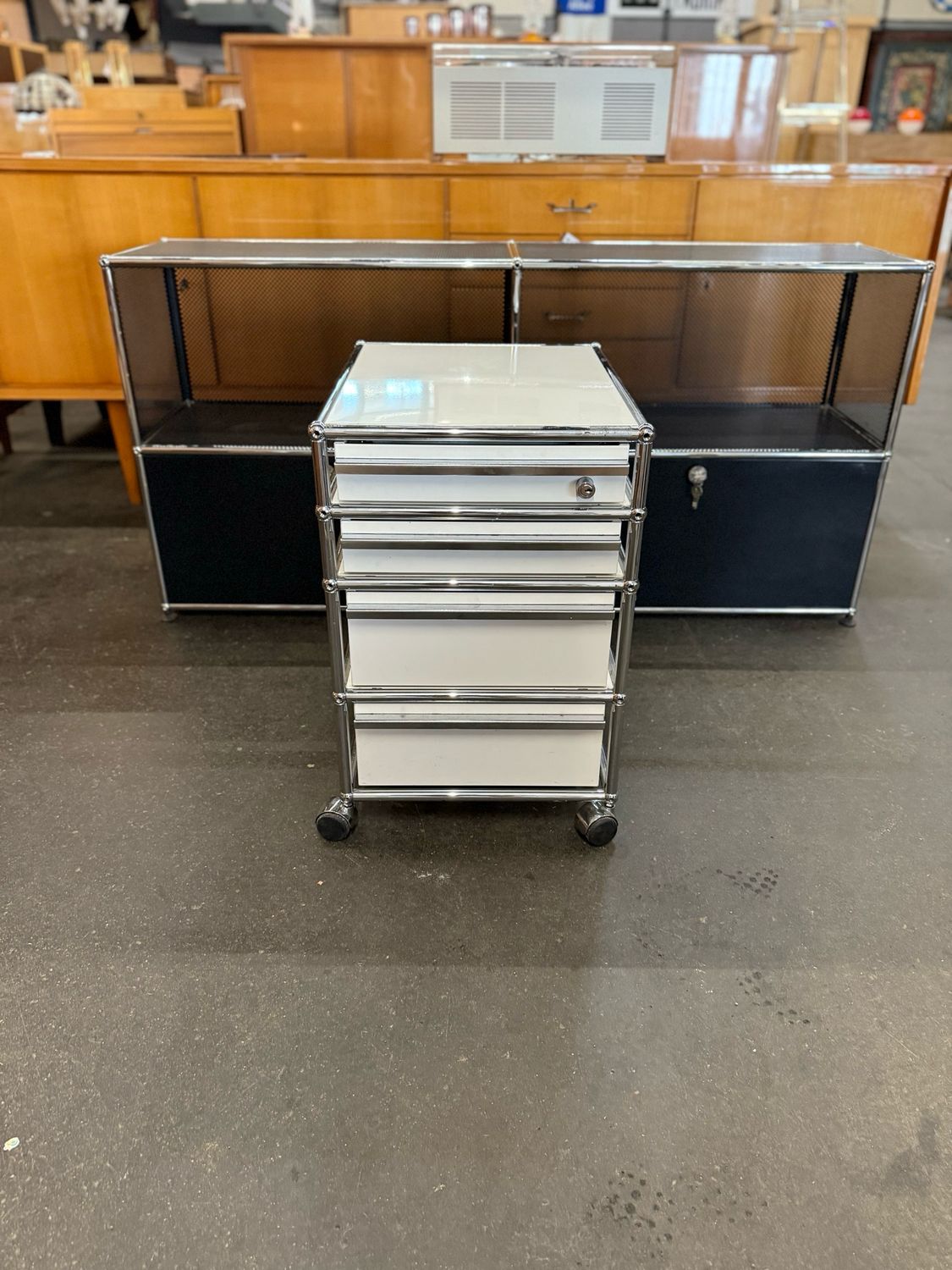 USM Haller Container Rollcontainer