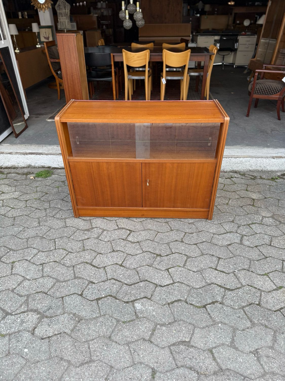 Kommode Vitrinenschränkchen Mid Century Vintage