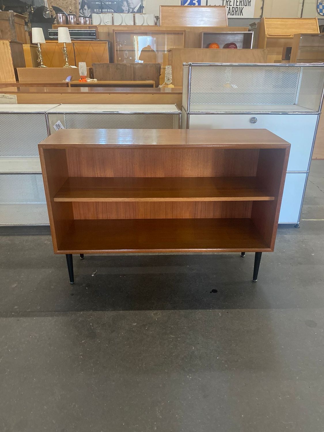 Regal Kommode Teak Mid Century Vintage 1von2