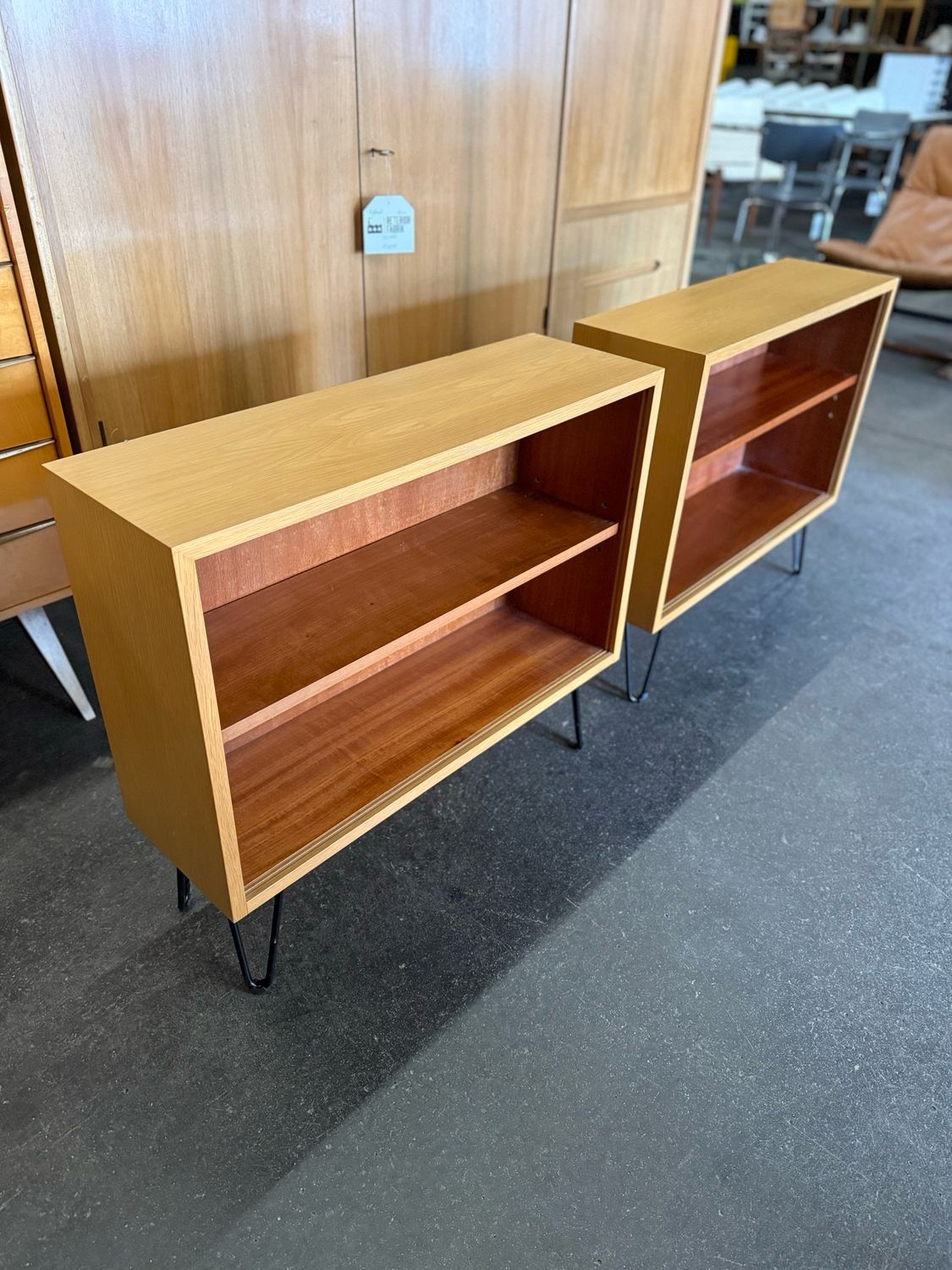 Regal Sideboard Mid Century Vintage 1von2