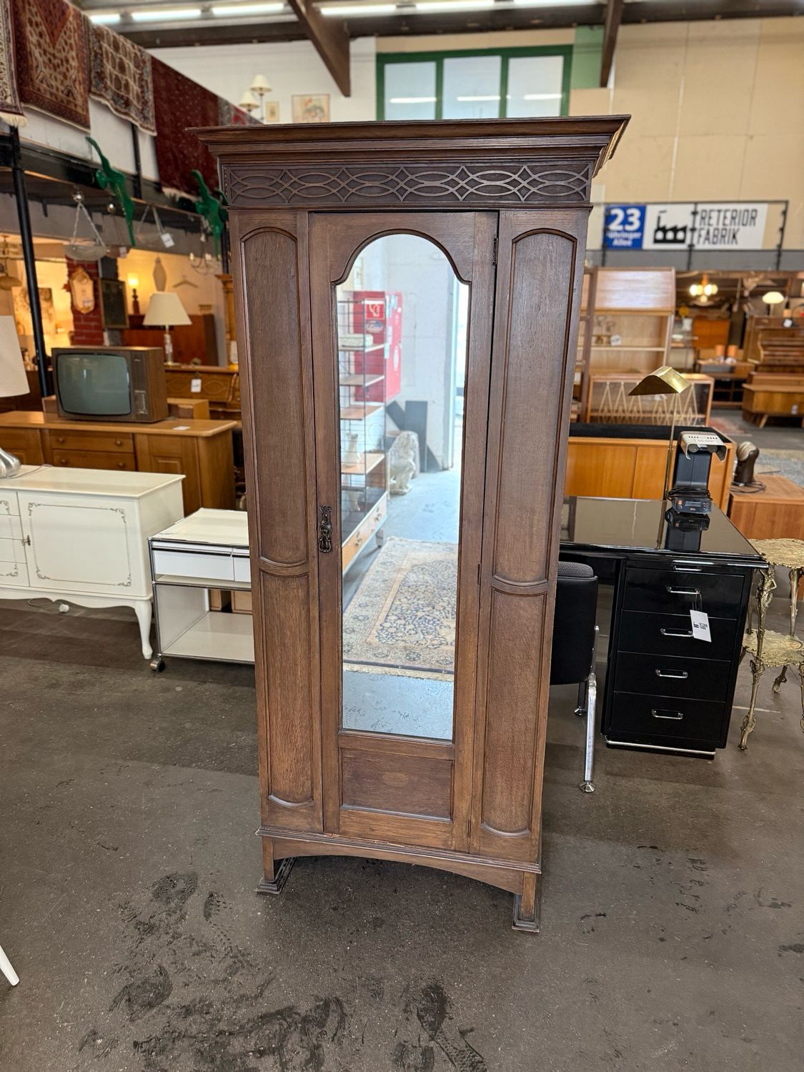 Schrank Kleiderschrank Vintage