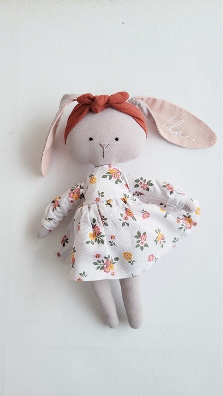 Kuscheltier "Lucy"