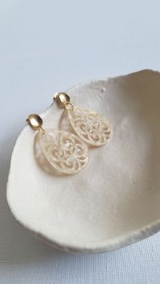 Ohrringe "drop"  beige