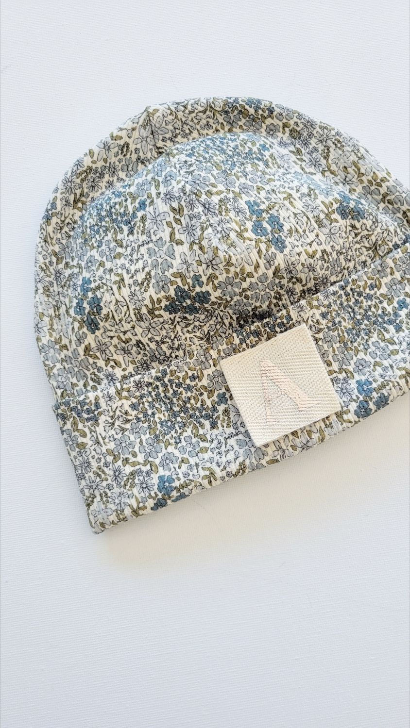 Ripp-Beanie "blaue Blümchen"