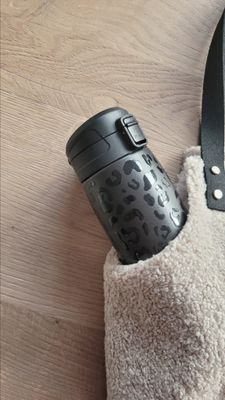 Thermosflasche "black leo"