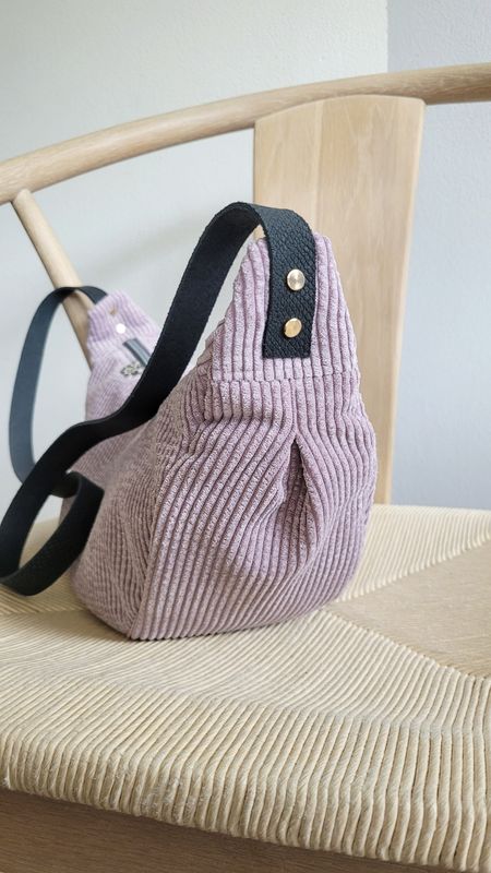 Bag "halfmoon" - dusty oldrose Cord